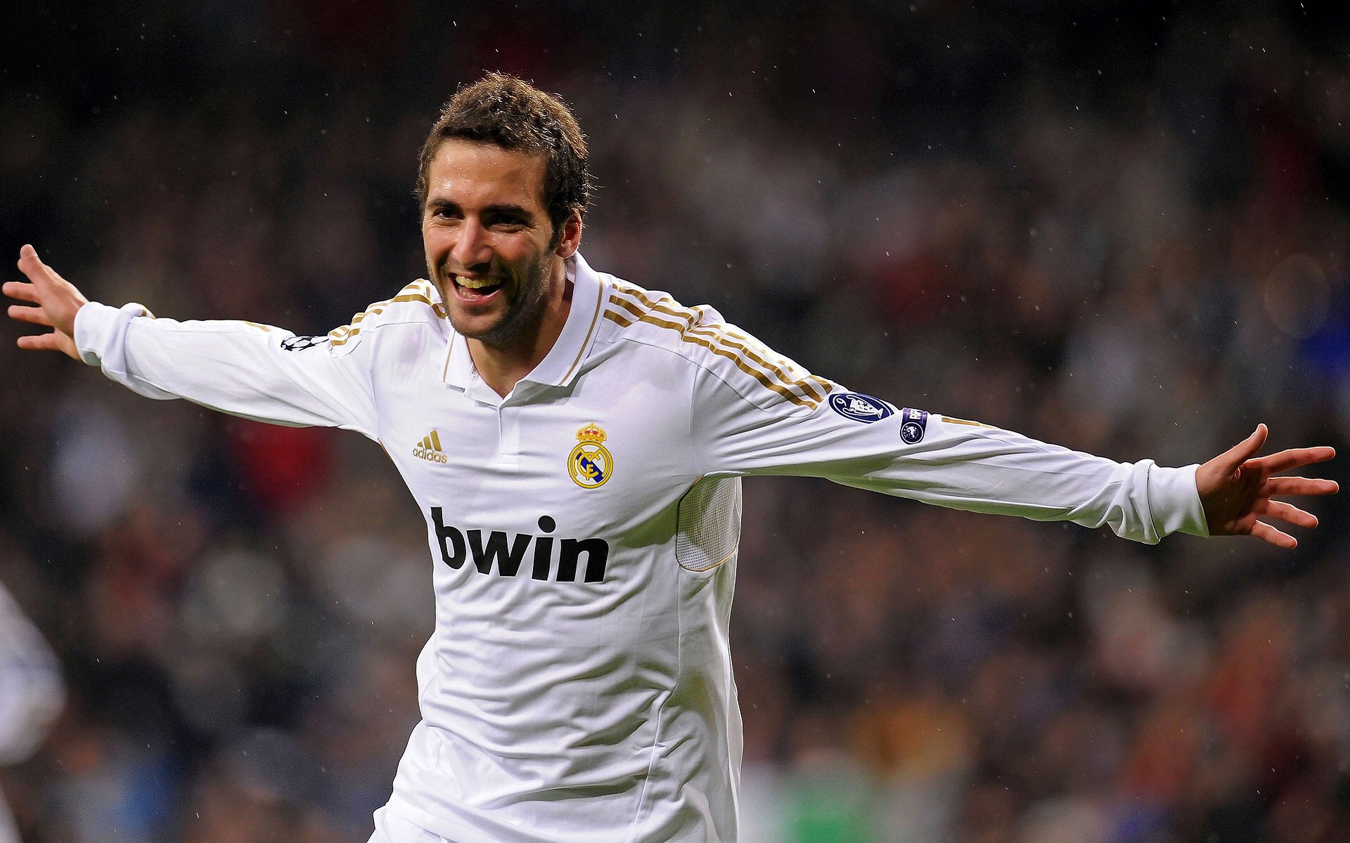 罗德里戈的压制艺术，尼日利亚对阵曼城，一场个人表演如何定义比赛